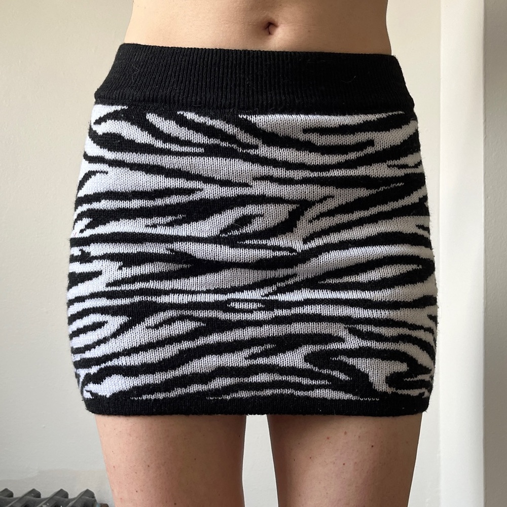 Zebra Print Knit Mini Skirt